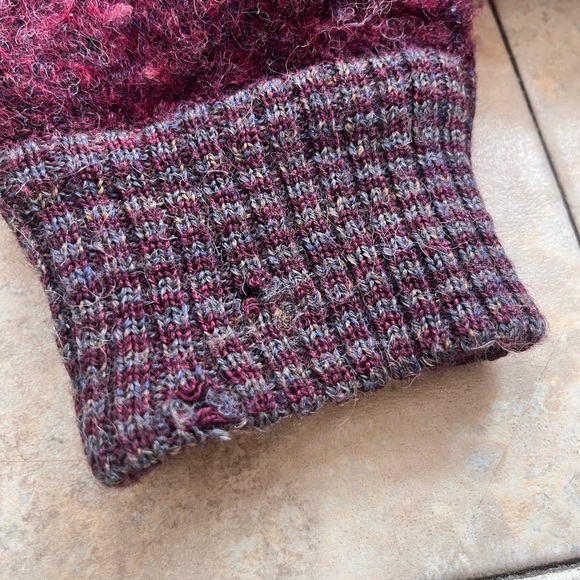 Knit Sweater Chevron Pattern - Picture 3 of 7